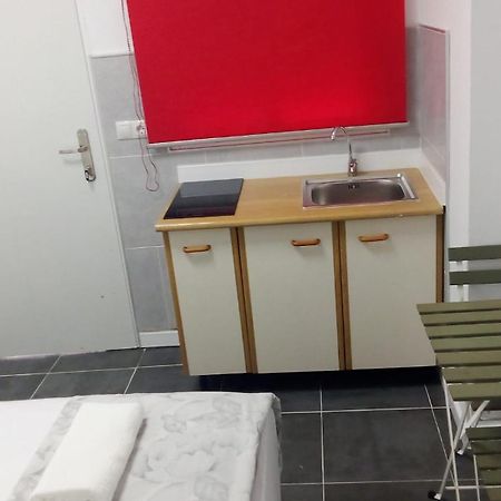 Estudio Encantador Cerca Del Carrefour Rosaleda 1 Málaga Esterno foto