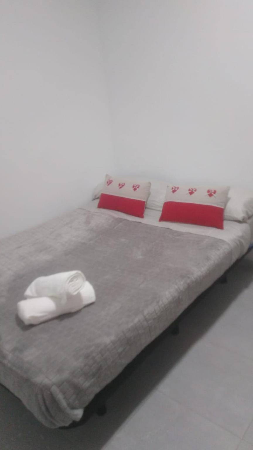 Estudio Encantador Cerca Del Carrefour Rosaleda 1 Málaga Esterno foto