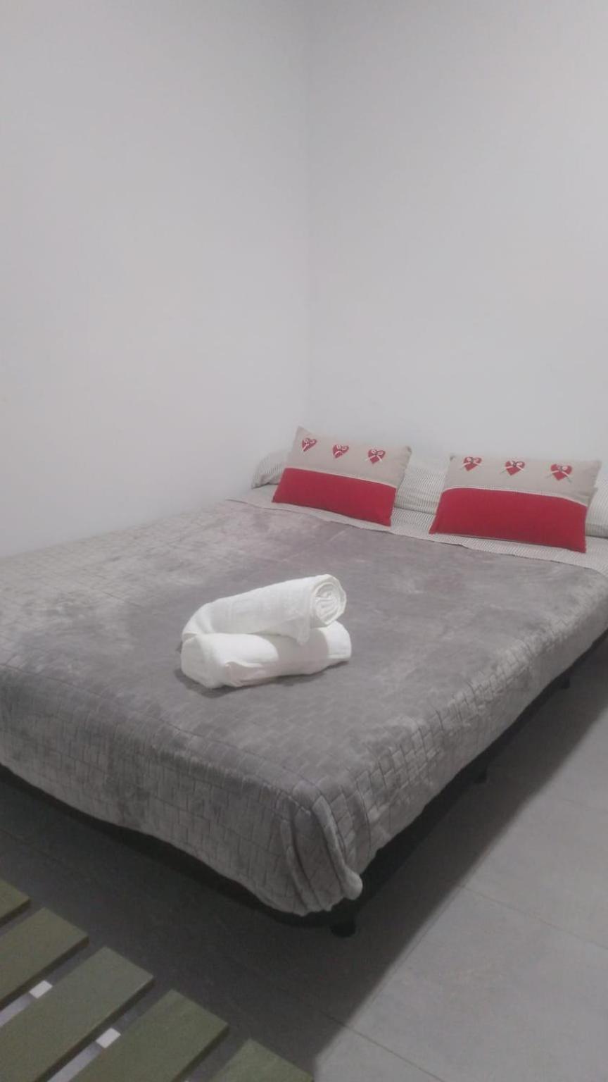 Estudio Encantador Cerca Del Carrefour Rosaleda 1 Málaga Esterno foto